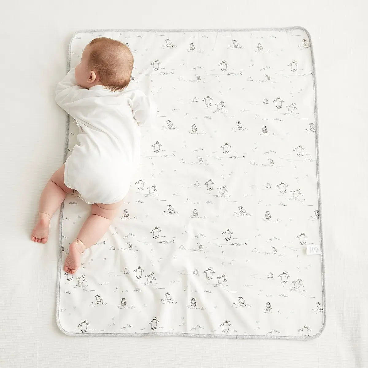 Magic Adventure Waterproof Baby White Changing Mat Cutelife